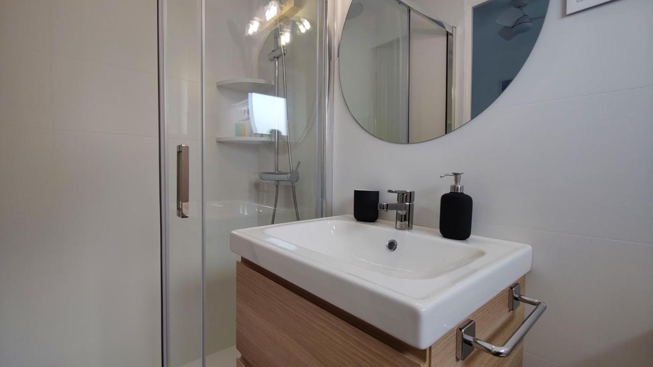 Parralue Beach Front Home Benidorm Luaran gambar