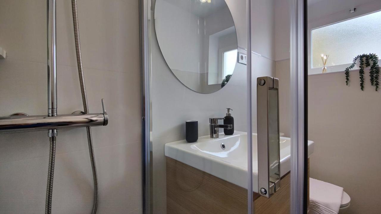 Parralue Beach Front Home Benidorm Luaran gambar